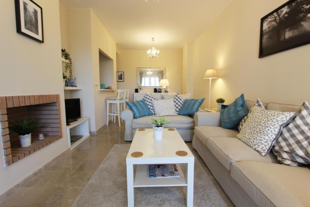 Castillo De La Duquesa, Princesa Kristina, Fully Equipped, 2 Bedrooms