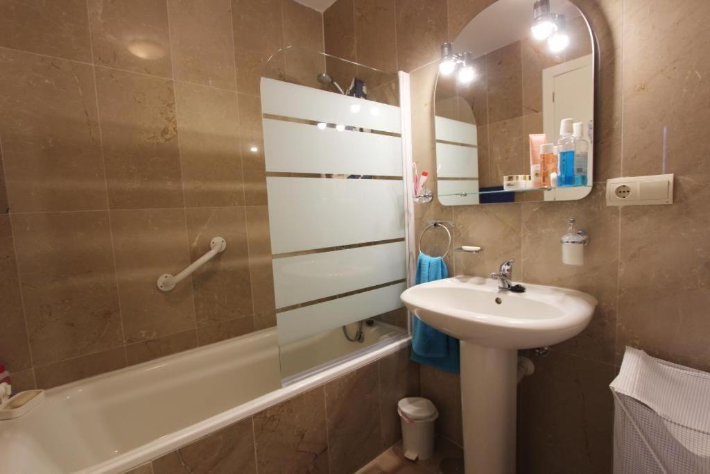 Castillo De La Duquesa, Princesa Kristina, Fully Equipped, 2 Bedrooms * Castillo de Sabinillas