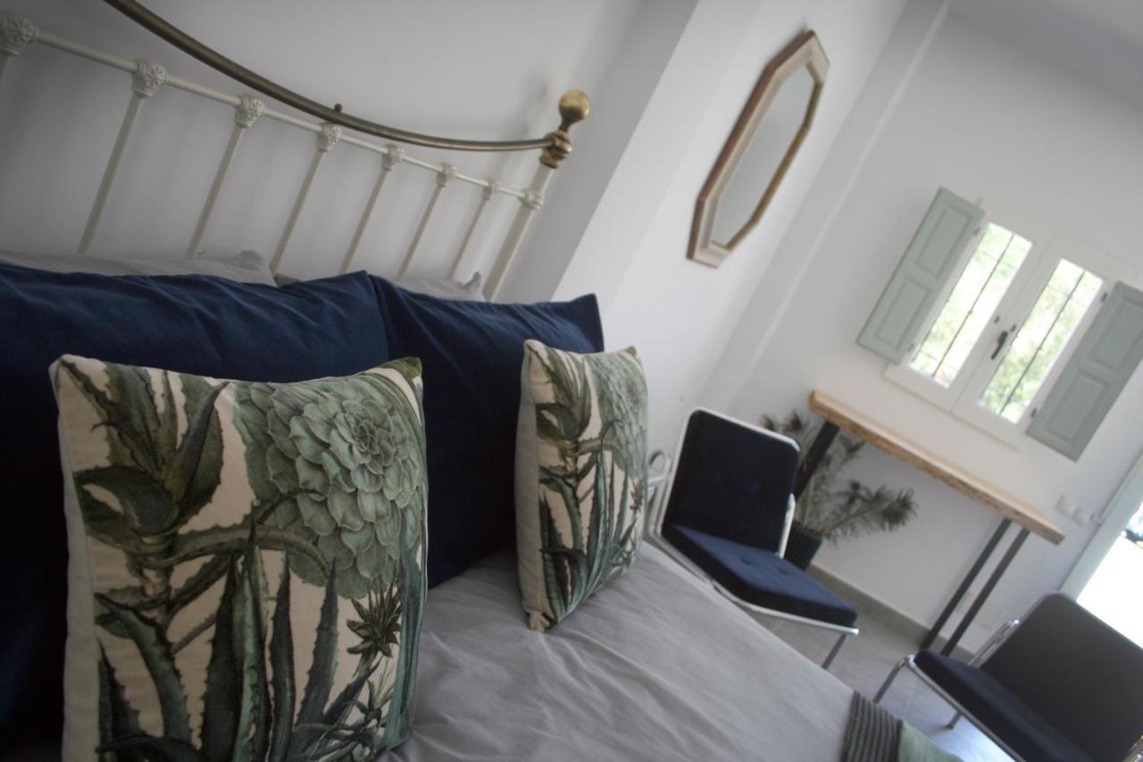 La Pluma Guest house *