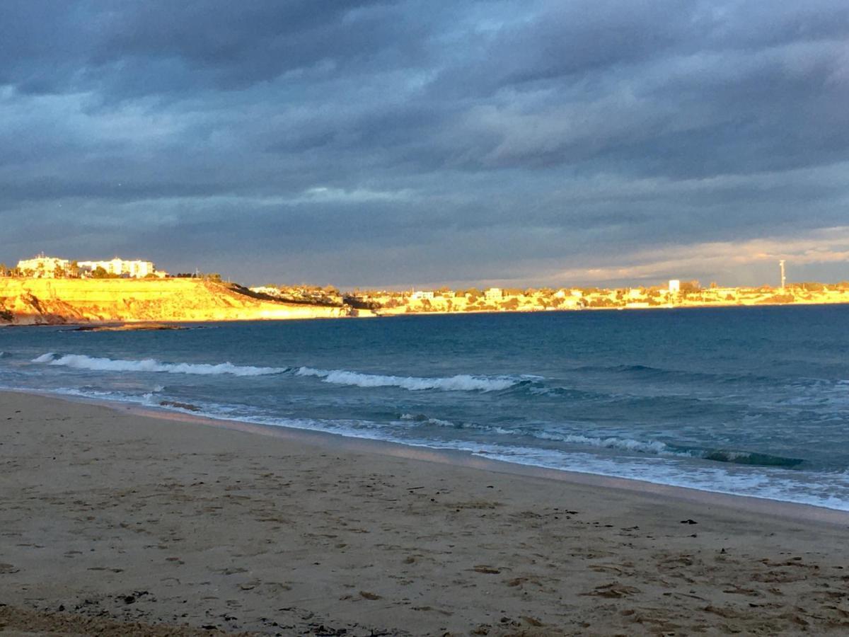 Cosy, Seaview Apartment, Close To Beach&bars -edificio Rhin Apartamento *