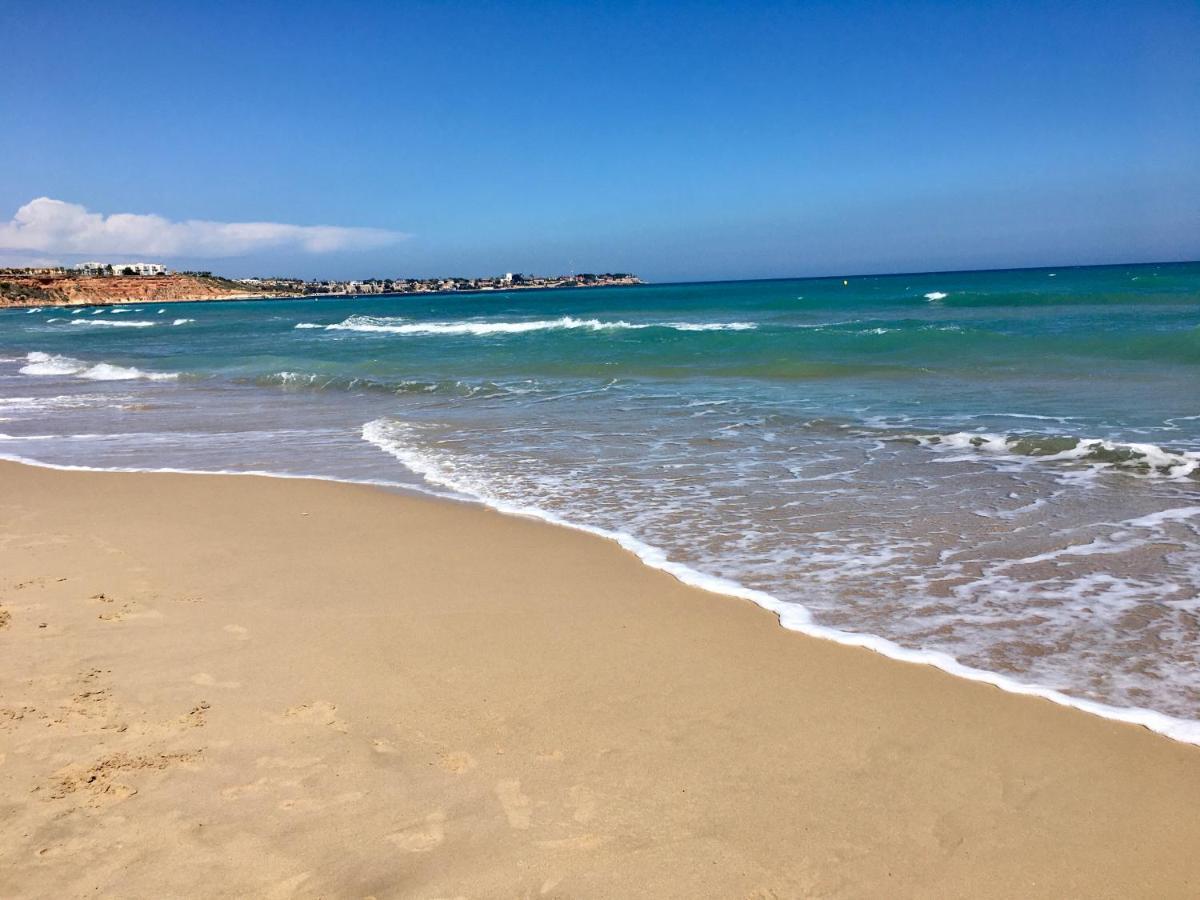 Cosy, Seaview Apartment, Close To Beach&bars -edificio Rhin Apartamento