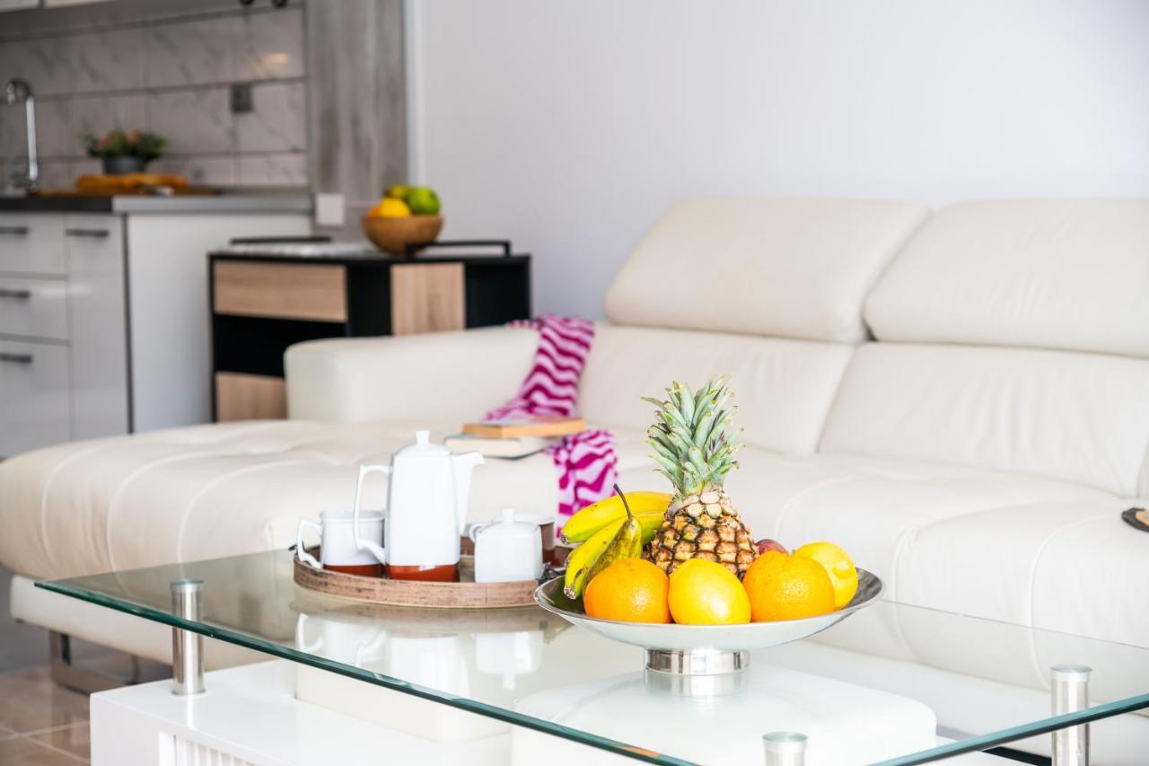 374 Atlantic View 1 Bedroom, Terrace, And Heated Pool *