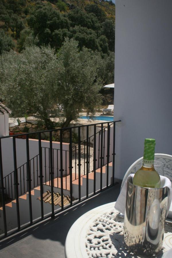 Guest house La Pluma Iznajar