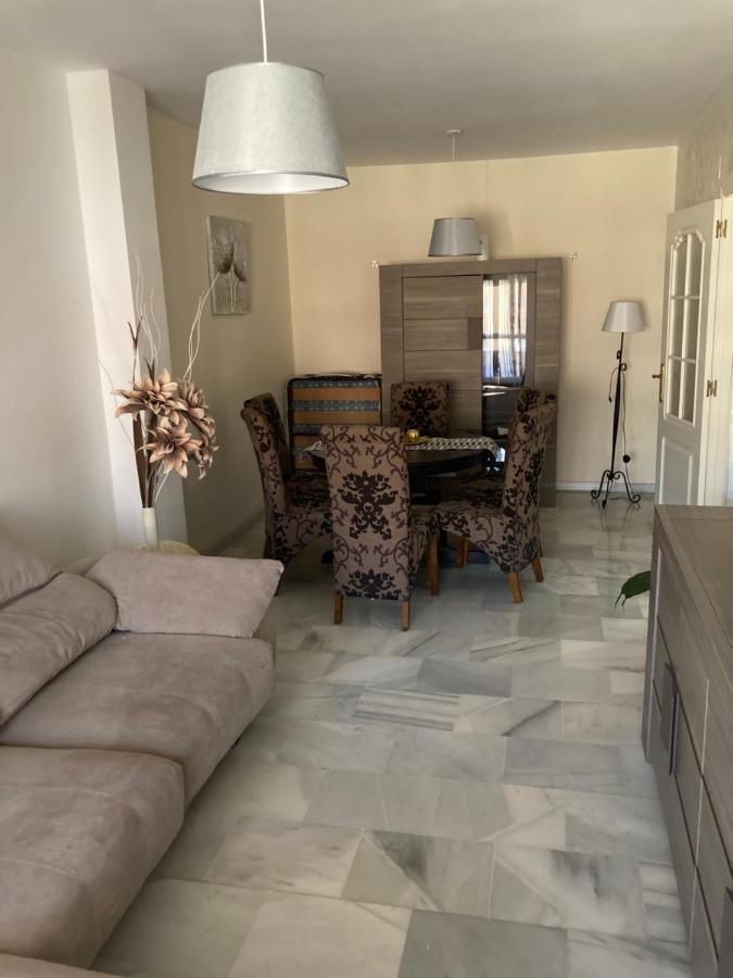 Apartment Central Walking Distance To The Beach San Luis de Sabinillas
