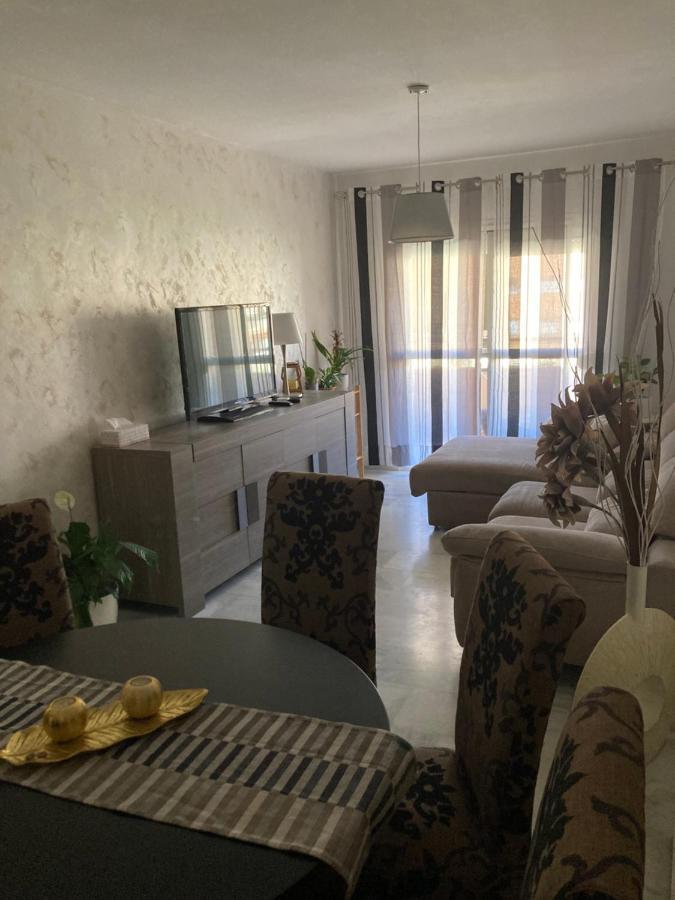 Central Walking Distance To The Beach Apartment San Luis de Sabinillas