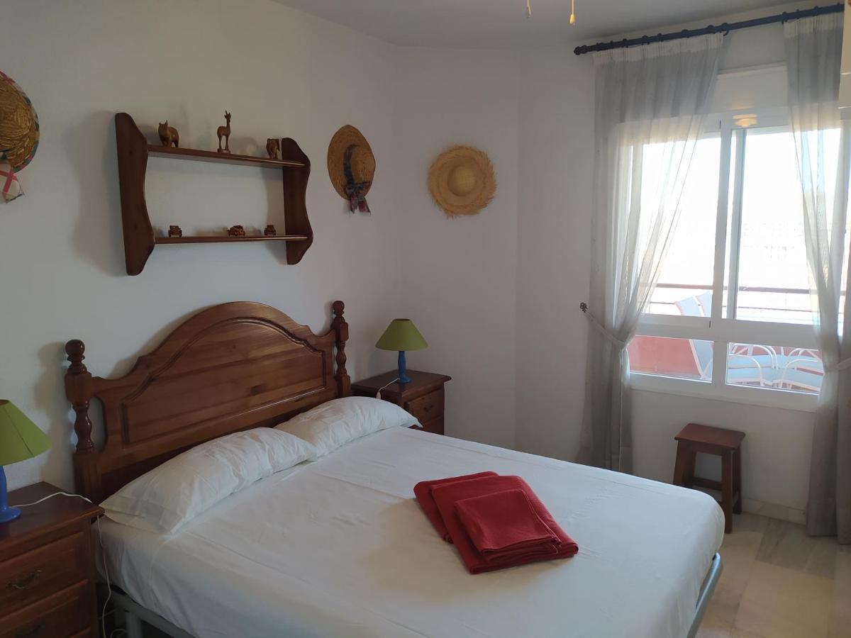 Apartamento 4 Dorm, Fire Stick Amazon, Wifi, Piscinas, Parking, Playa *