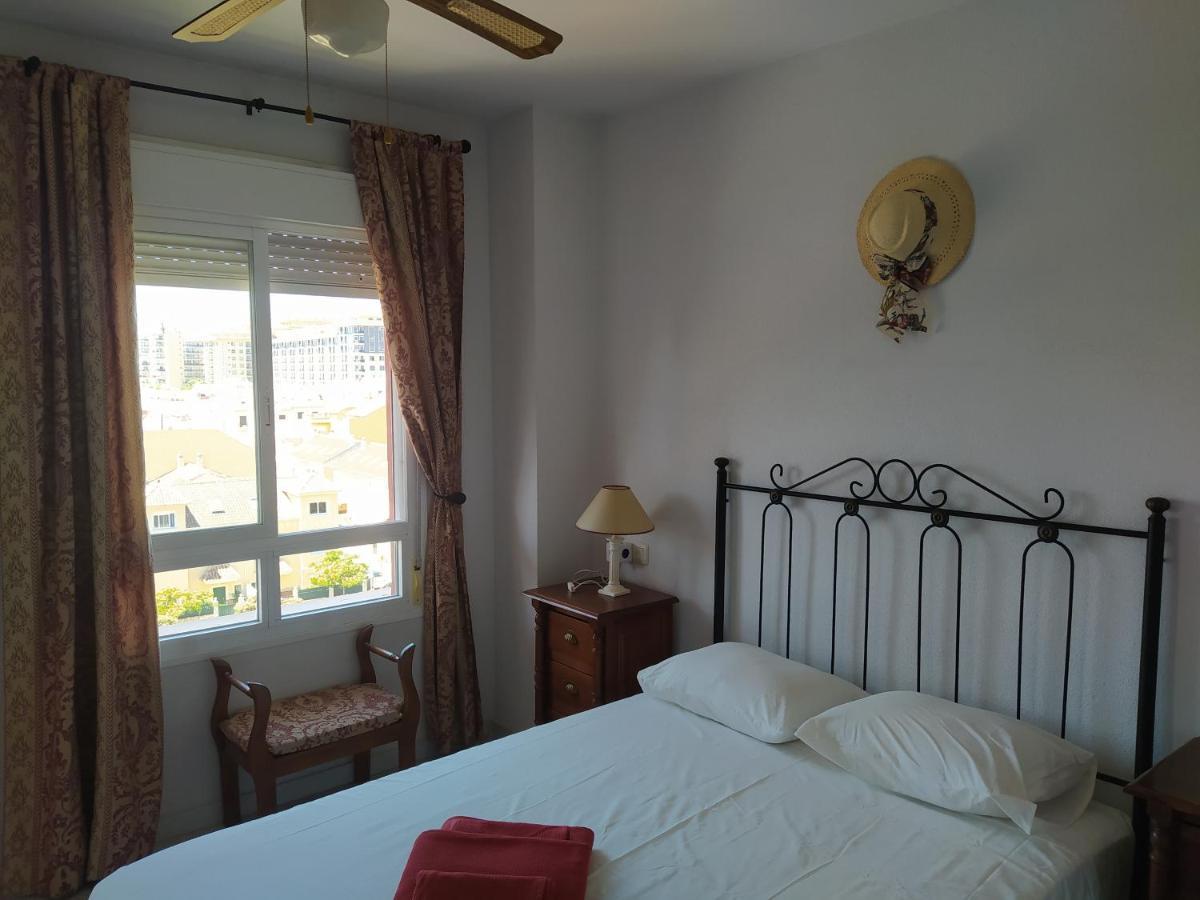 Apartamento 4 Dorm, Fire Stick Amazon, Wifi, Piscinas, Parking, Playa *