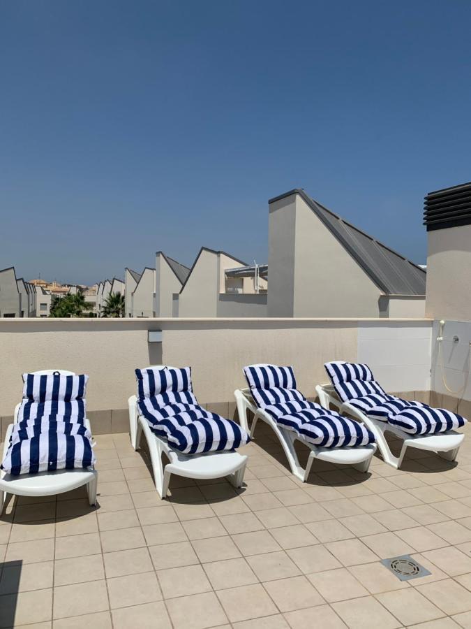 Con Solarium Amalia Сasa de vacaciones Torrevieja