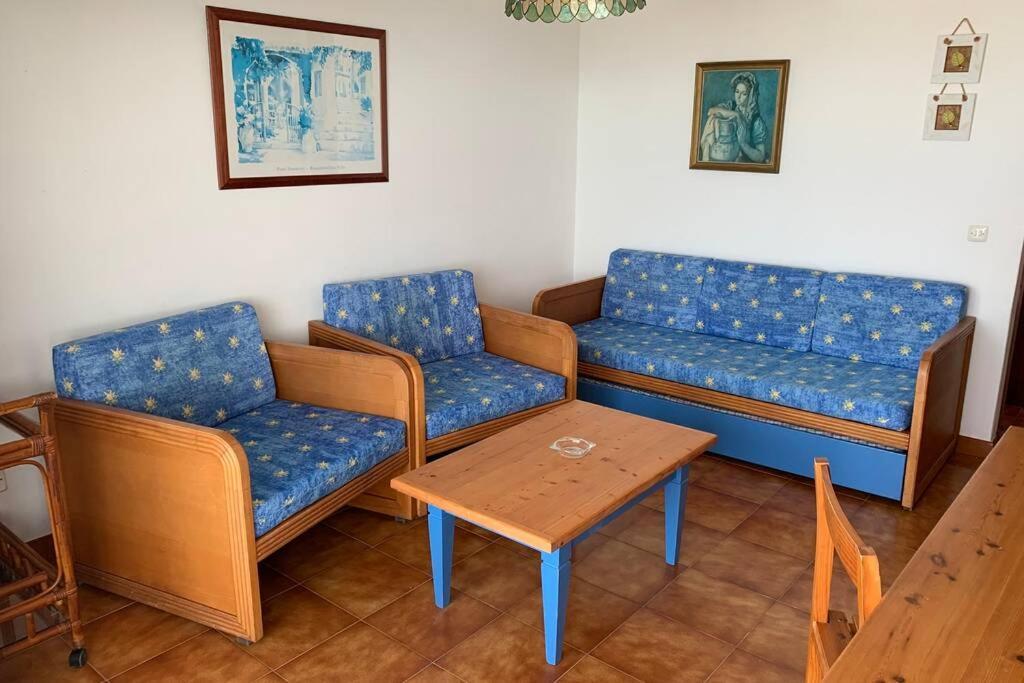 En Playa Santo Tomas 1-5 * Es Migjorn Gran