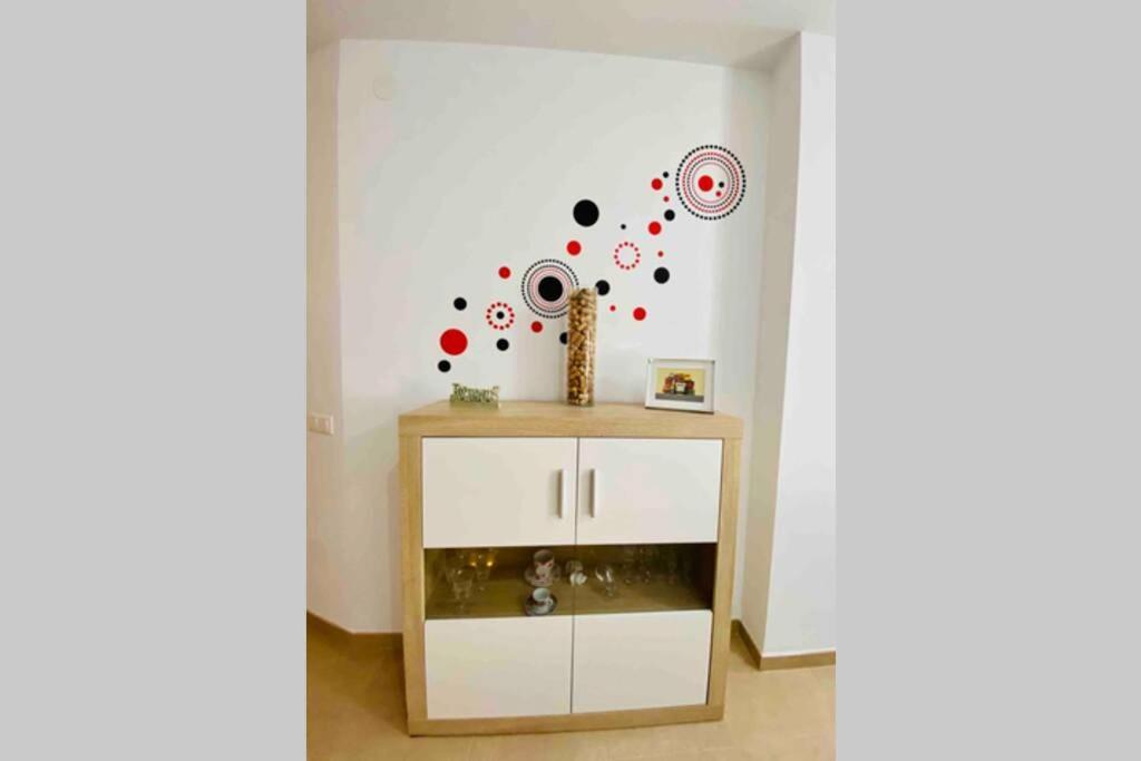 “smile Nerja” Chic With Wifi, 4 Guests Apartamento *