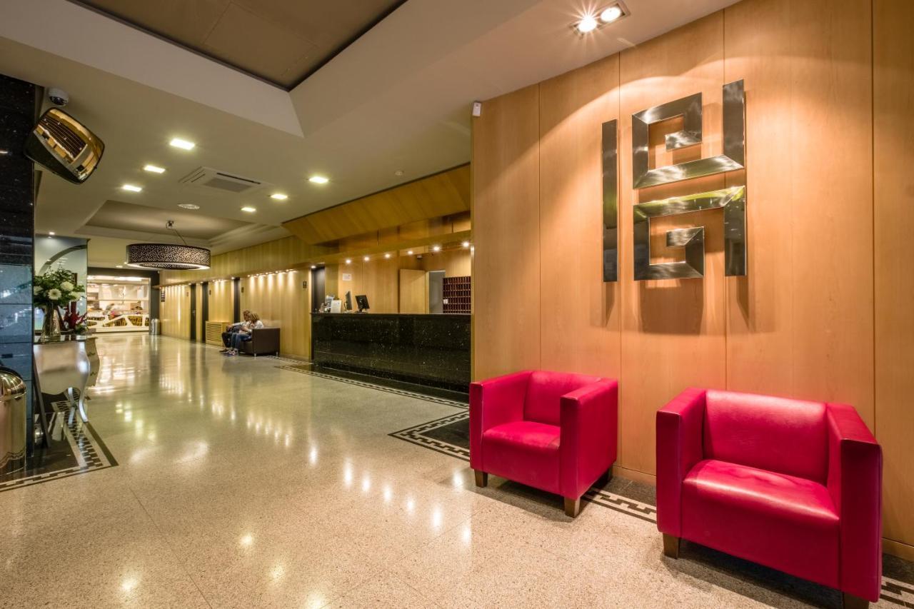 California Garden Hotel