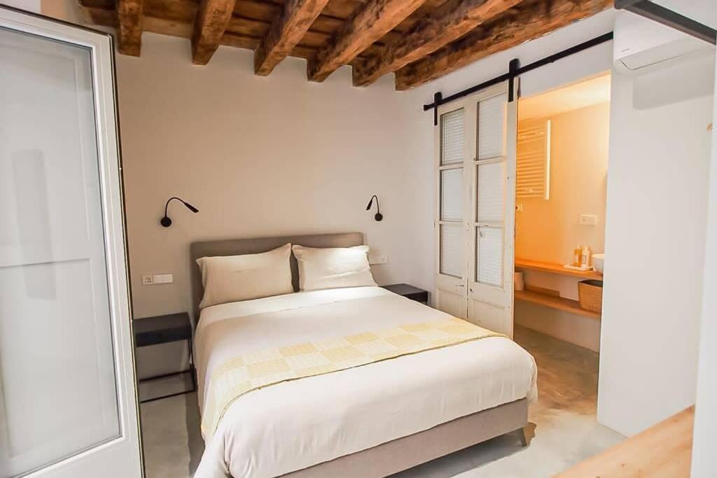 Velo Vern 1 Beautiful New 2 Bed Ensuite Apartment Girona