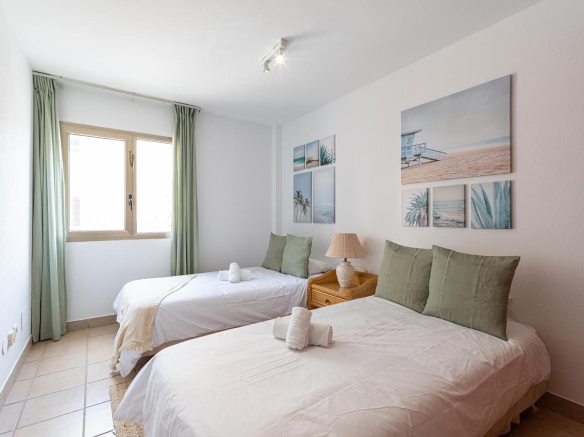 Apartamento Con Terraza Y Piscina A 500M Playa De Esquinzo *
