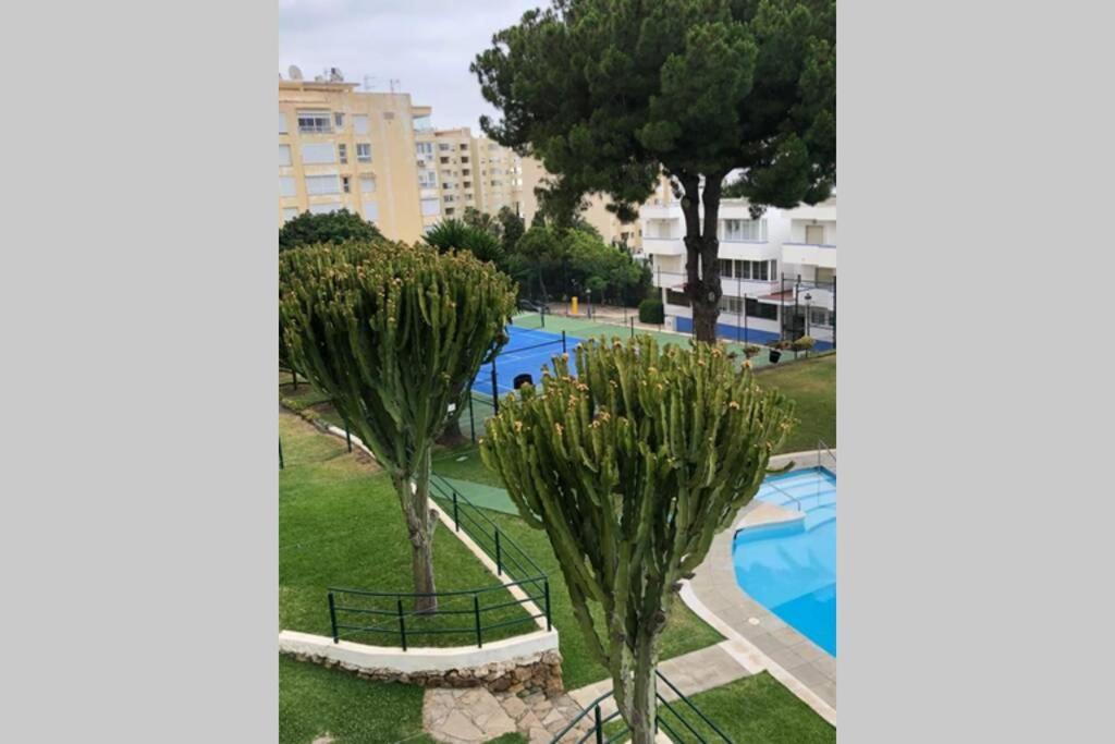 Tres Bel Avec Piscine Et Tennis Entre Amis Ou En Famille Apartamento