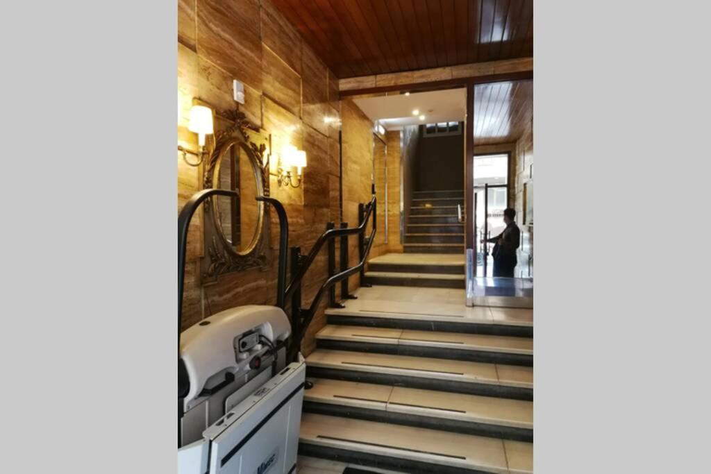 Apto Ramon Y Cajal,1- Centrico Y Cerca De Playa San Lorenzo-3hab Garaje Opc Apartment