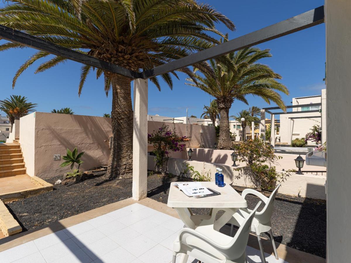 Apartahotel 13 Con Terraza Y Piscina En Corralejo