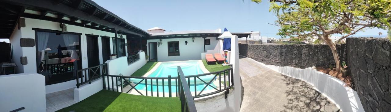 Apto. Con Piscina El Flamboyán 1 Apartamento *