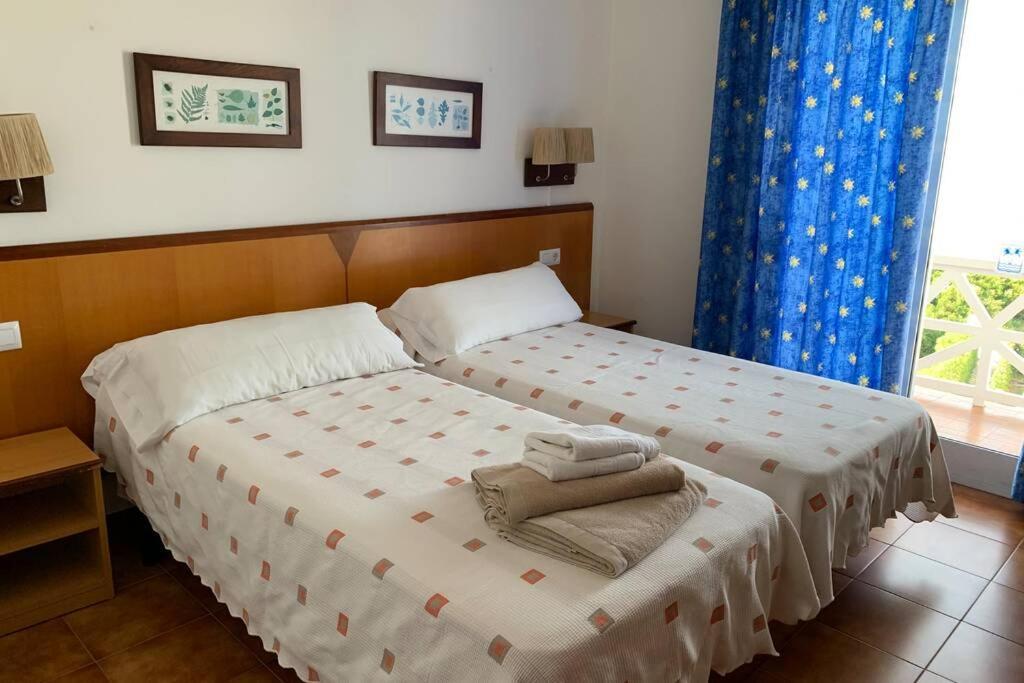 En Playa Santo Tomas 1-5 * Es Migjorn Gran