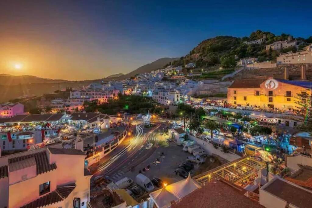 India's Little House. Apartamento Apartment Frigiliana