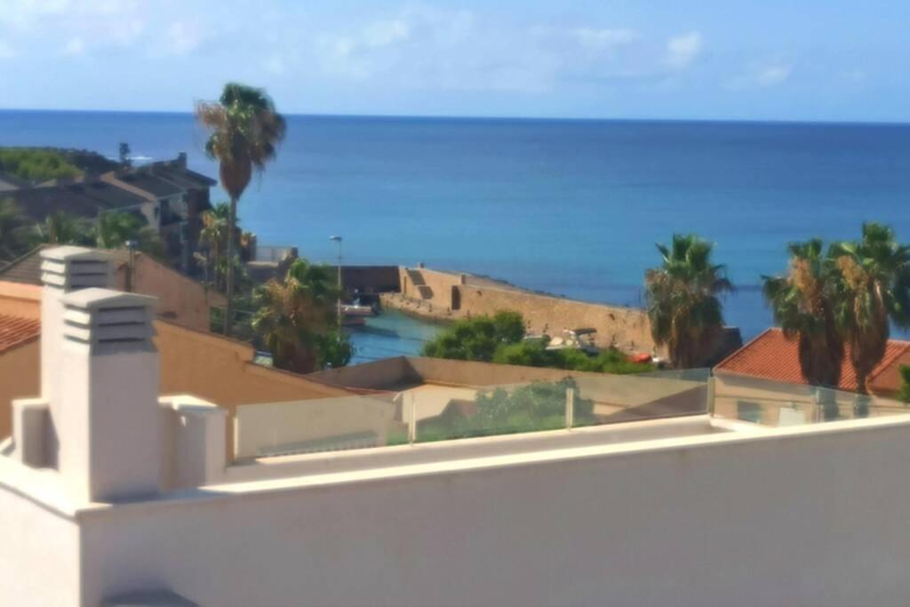 Villa New Built Corner In By The Sea *