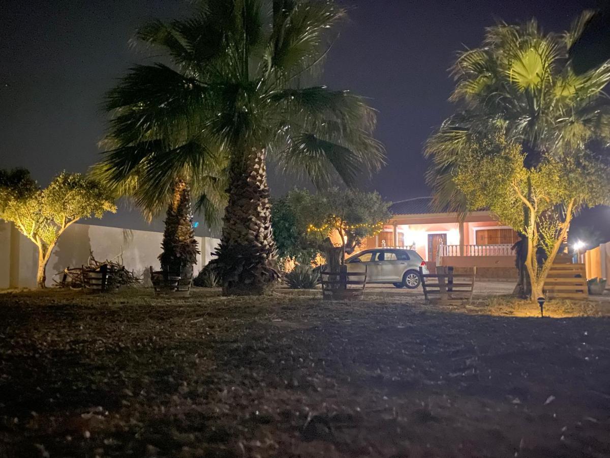 Dolores, Un Chalet Con Piscina Y Barbacoa En La Huerta Del Segura. * Catral