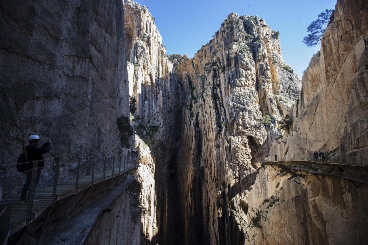 Vista A La Sierra