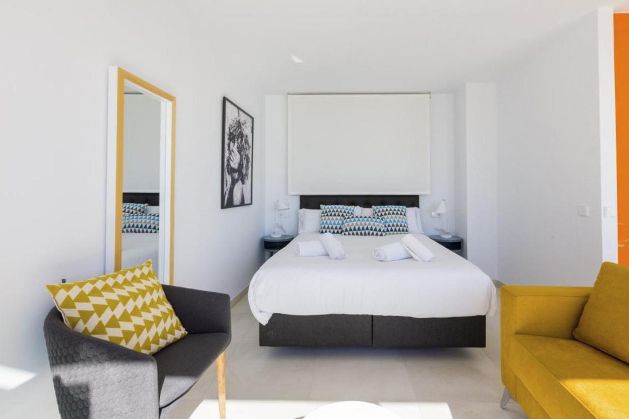 Apartment Seafront Boutique Calabeach Rincon De La Victoria