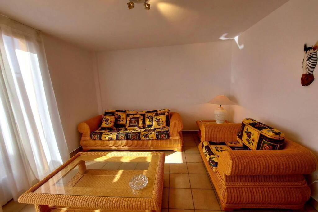 Apartamento Amplio En La Playa Del Esquinzo *