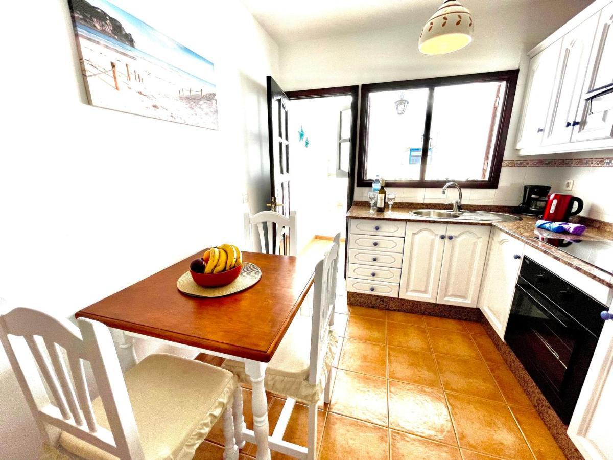 Eslanzarote Turtle House, Super Wifi, Sea Views *