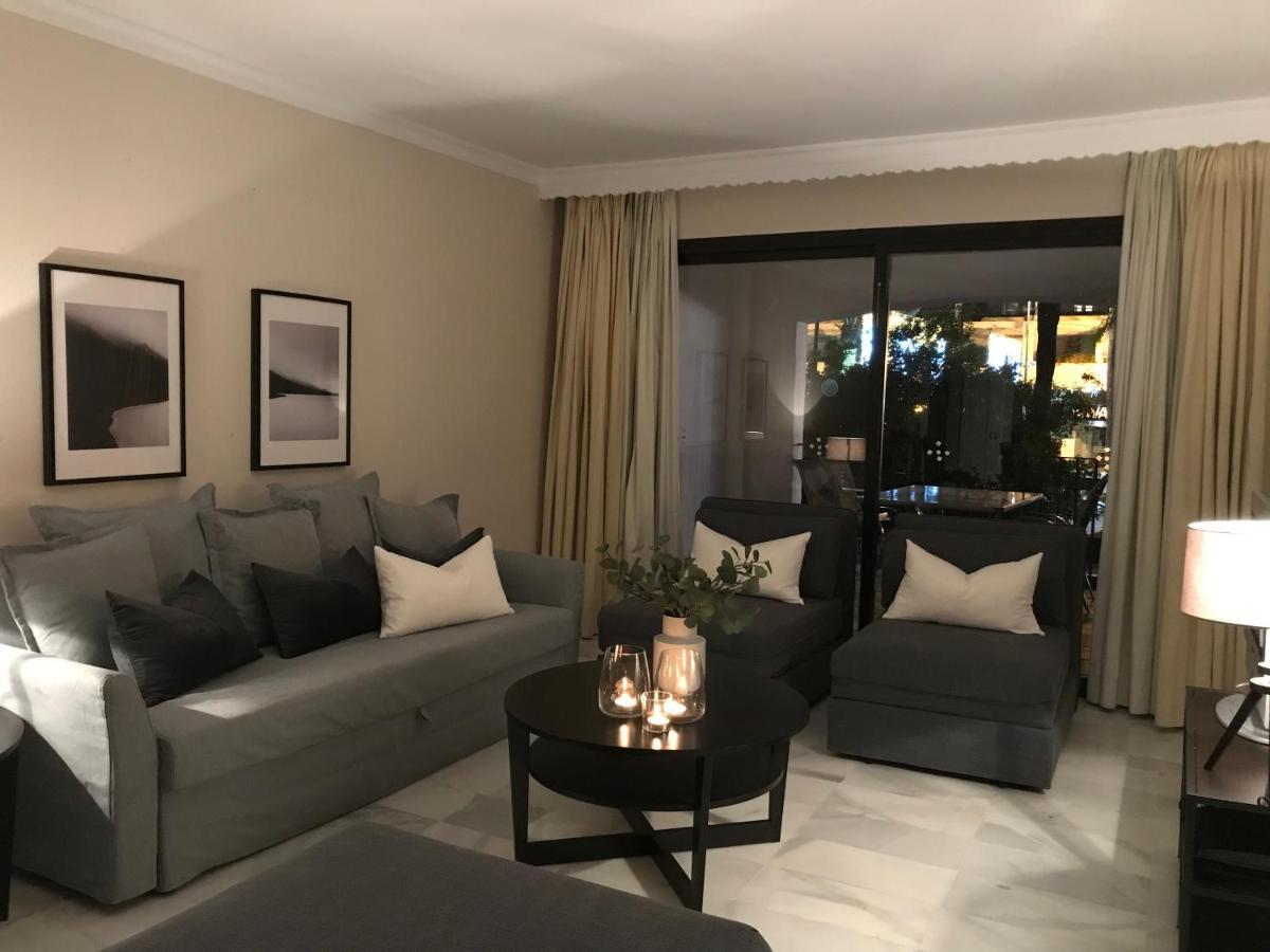 Large And Elegant In Puerto Banus With Pools And Paddle Marbella