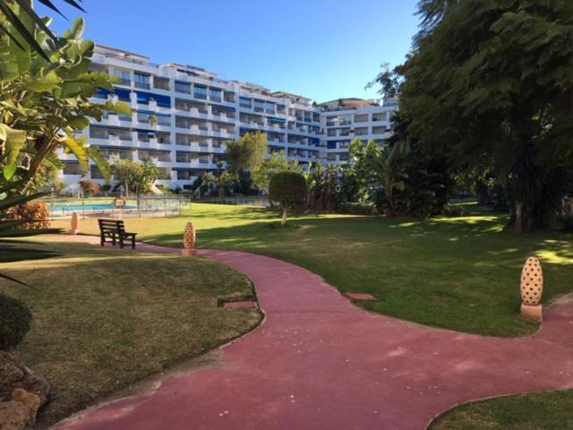 Apartamento Large And Elegant In Puerto Banus With Pools And Paddle