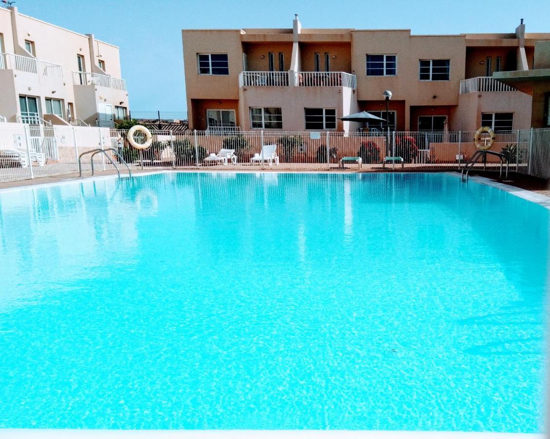 Litha House, 3 Bed Set Over 3 Floors 5 Mins From And Amenities Apartamento