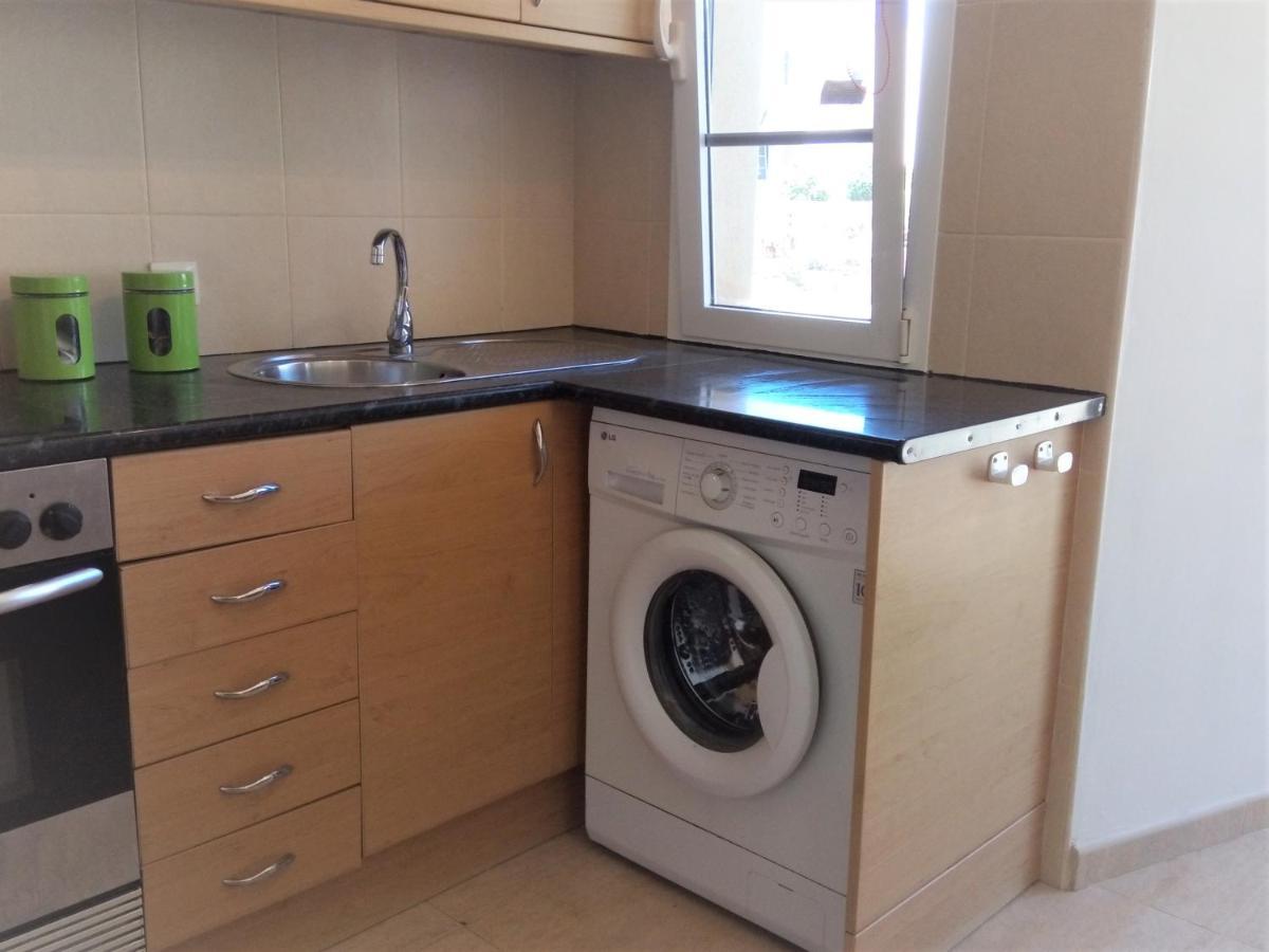 Apartamento Litha House, 3 Bed Set Over 3 Floors 5 Mins From And Amenities Caleta de Fuste