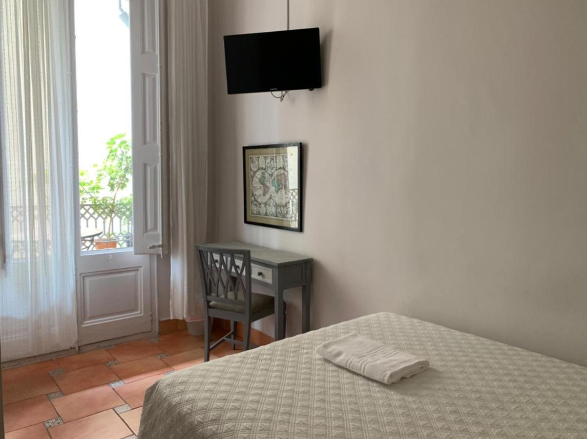 Casa Consell Gran Via, 2* Barcelona