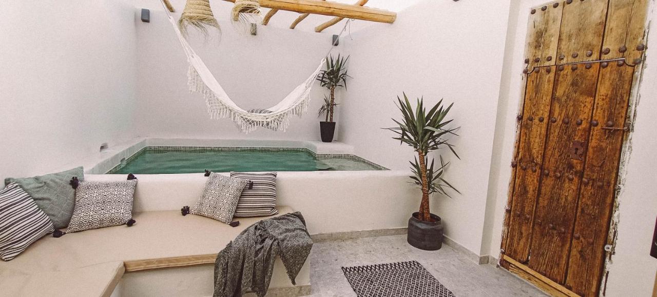 Apartment With Private Pool