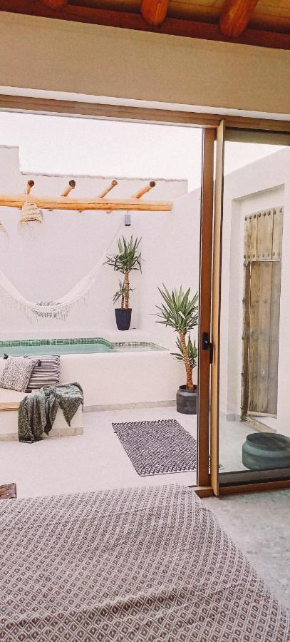 With Private Pool Apartment *