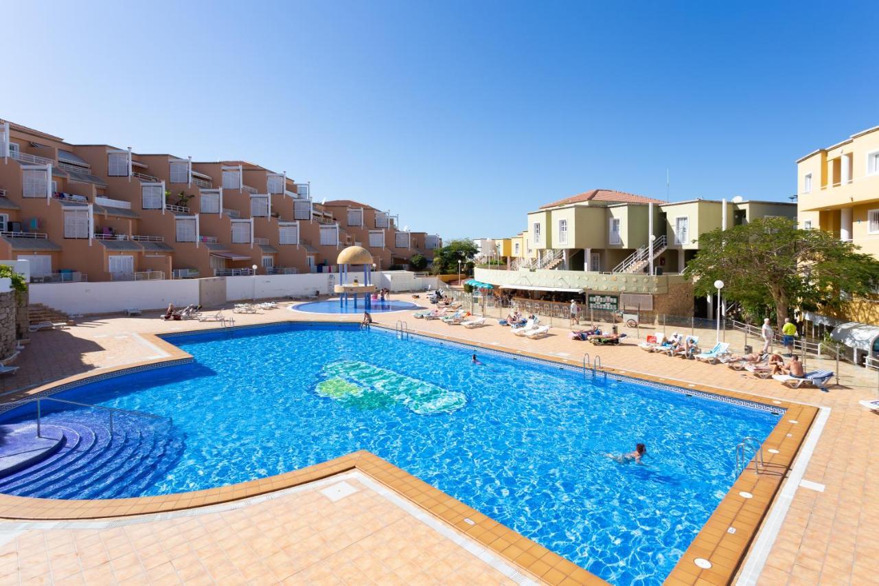 Home2Book Apart Costa Adeje, Pool