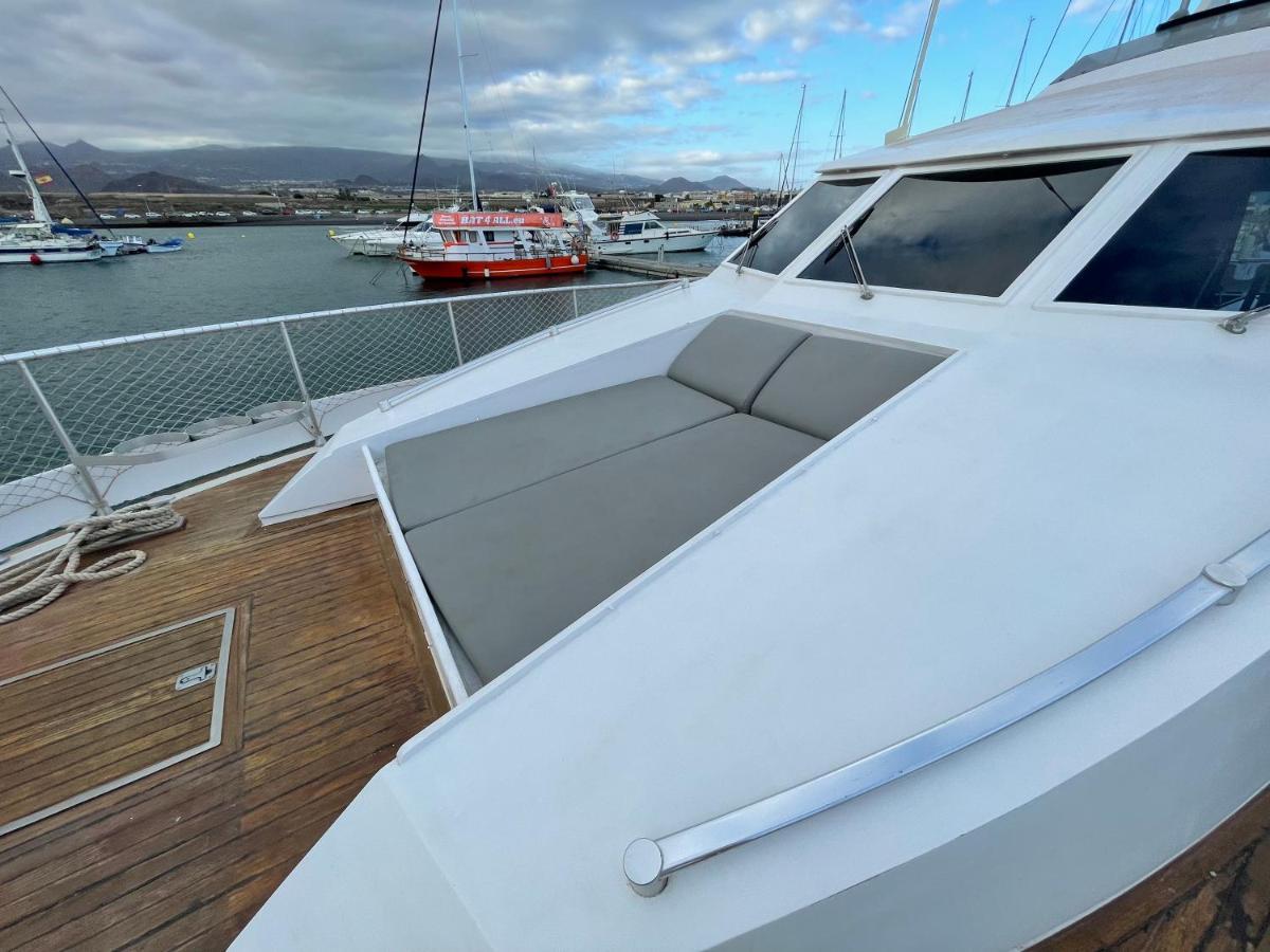 Hotel en barco Wonderful Yatch To Rent At Tenerif South Las Galletas