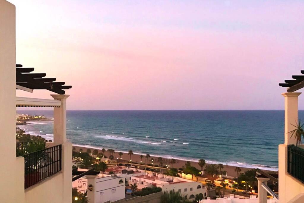 Apartment Penthouse With Large Terrace And Roof Solarium, With Amazing Sea Views