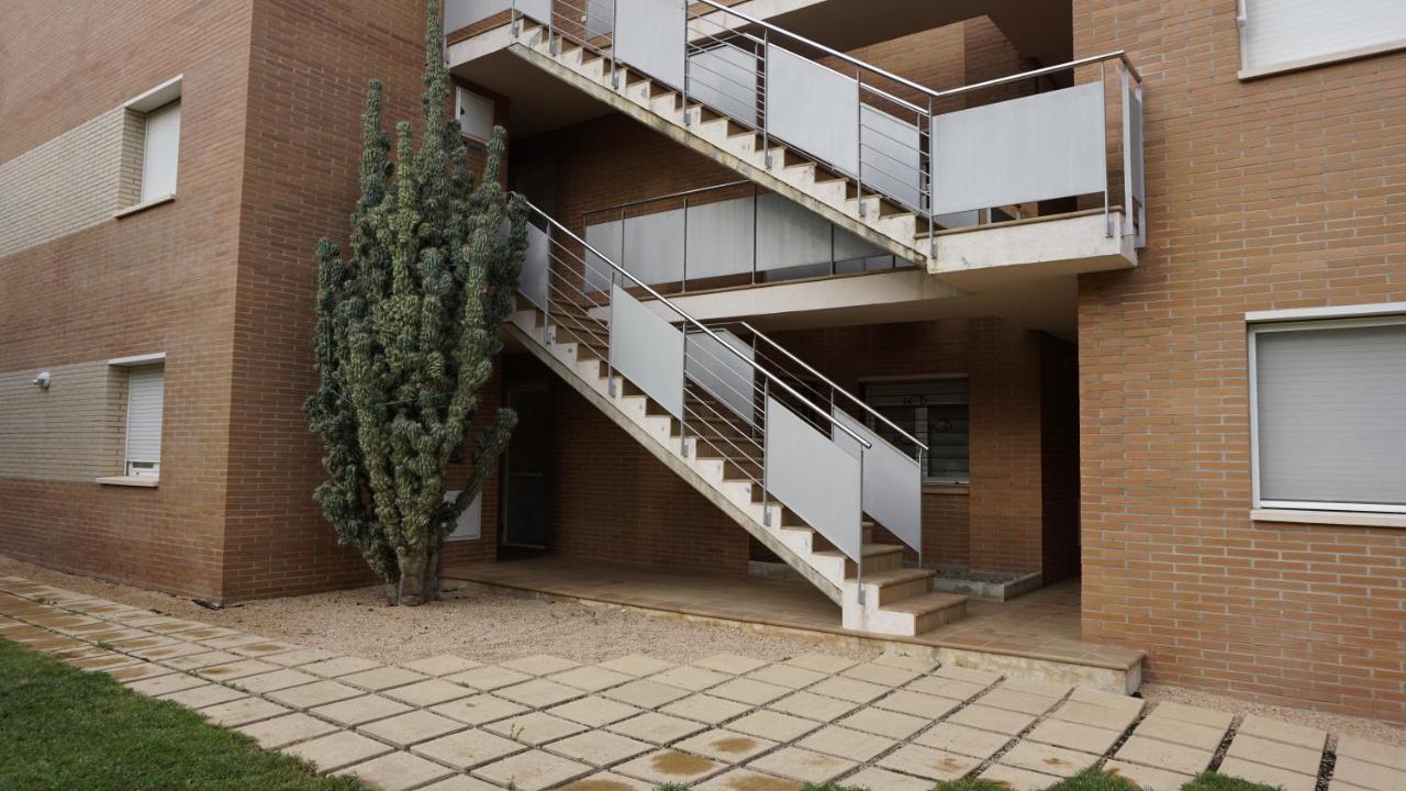 Encantador Familiar 4 Px Con Terraza, Parking Y Wi-fi En Llançà