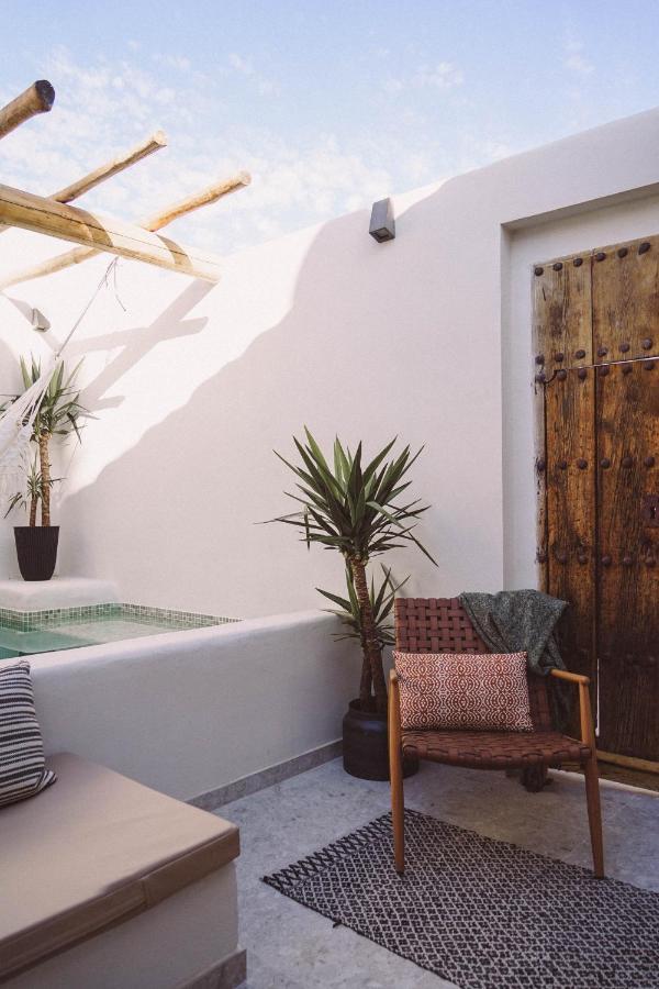 With Private Pool Apartment *
