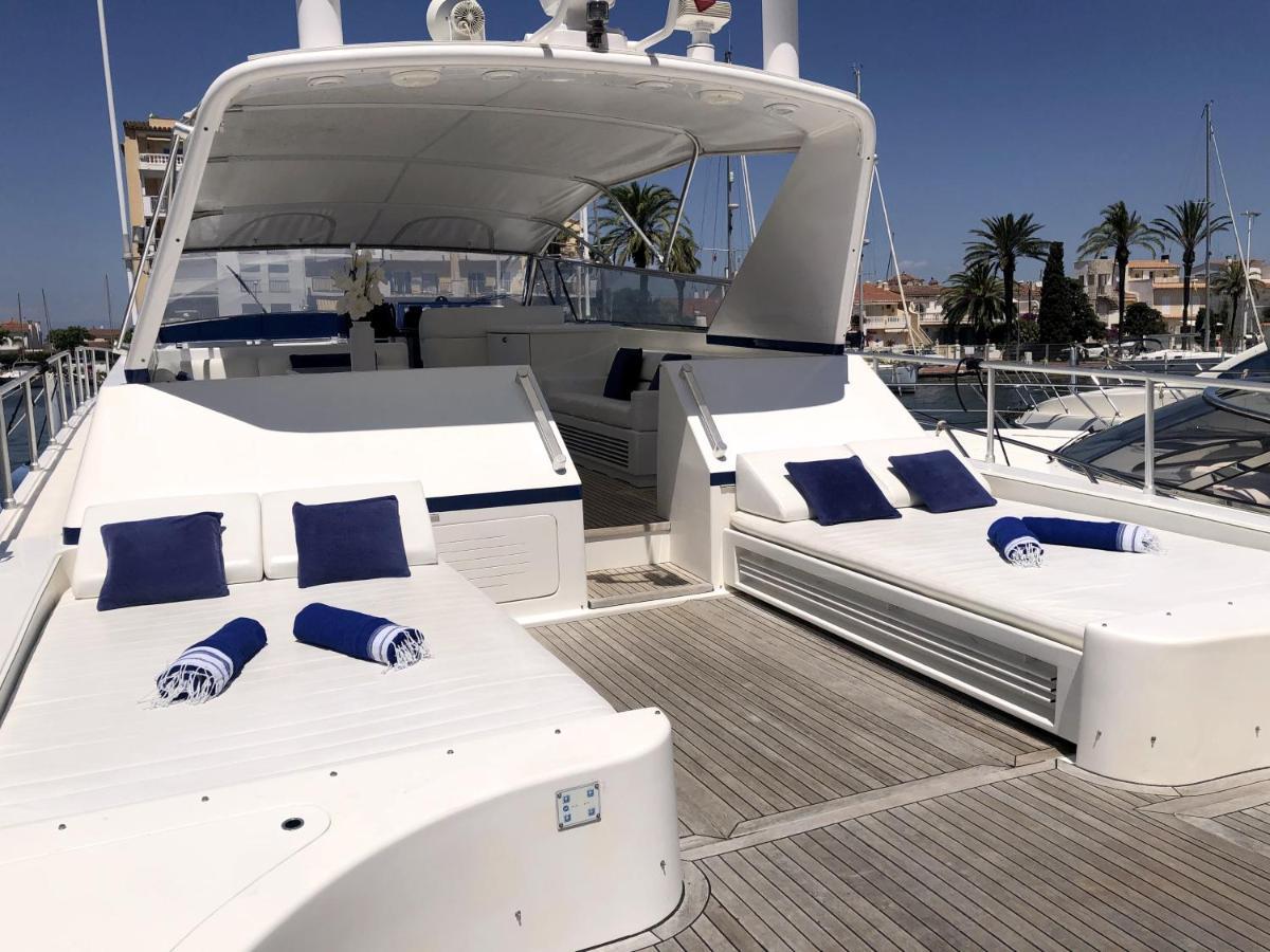 Sweet Boat - Chambres D'hotes * Ampuriabrava