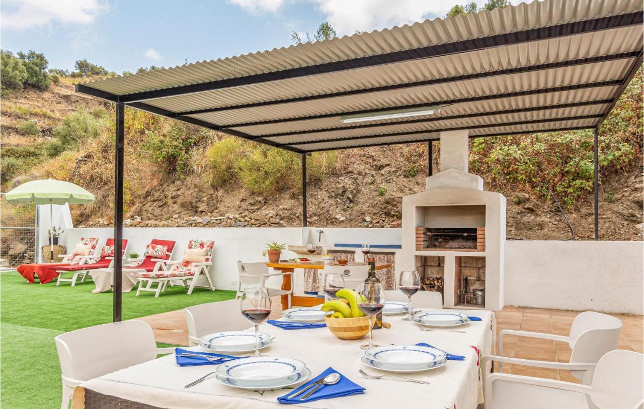 3 Bedroom Stunning In Сasa de vacaciones Málaga