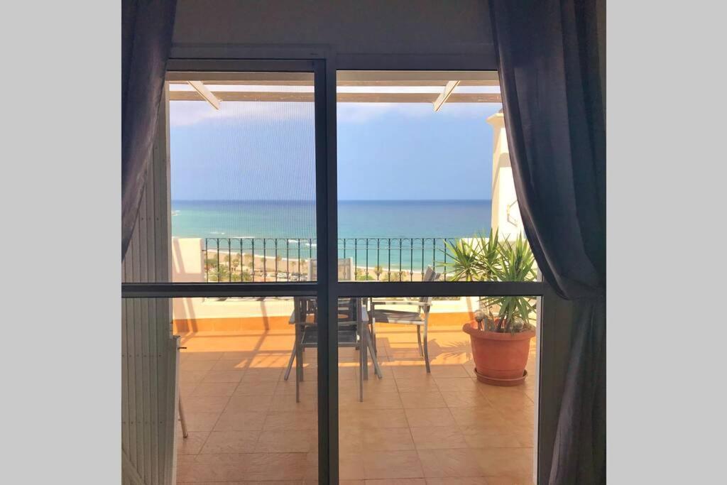 Penthouse With Large Terrace And Roof Solarium, With Amazing Sea Views Apartment