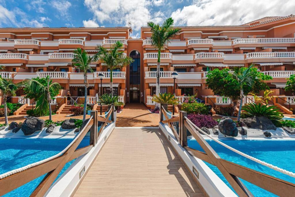 Tenerife Royal Gardens One Bedroom * Playa de las Américas
