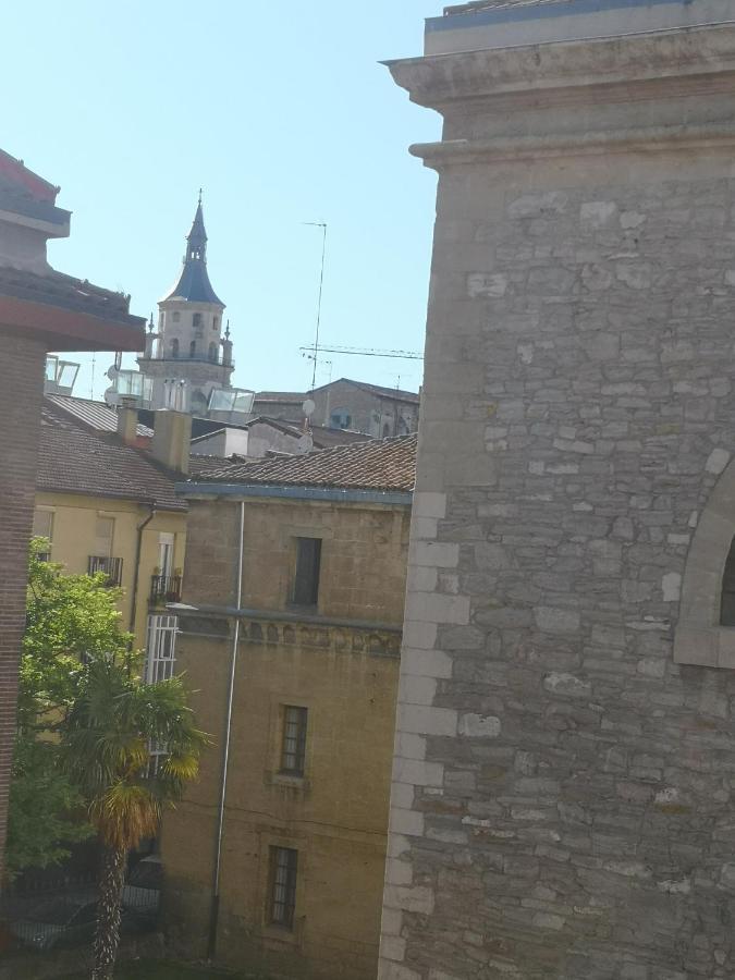Vive En La Almendra Medieval 3º Apartamento Vitoria