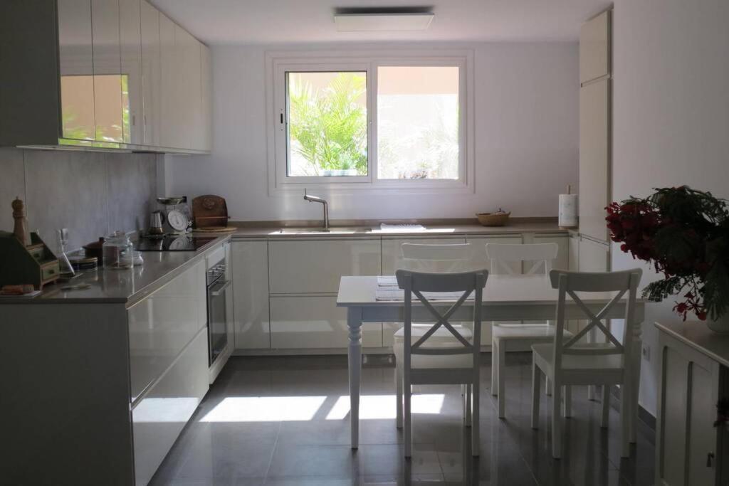 Holiday home Luxury House With 3 Bedrooms, Sea Wiew And Swimming Pool In A Quiet *