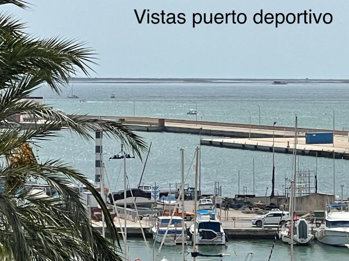 Vistas Al Mar, En El Club Nautico De Sant Carles De La Rapita, 3