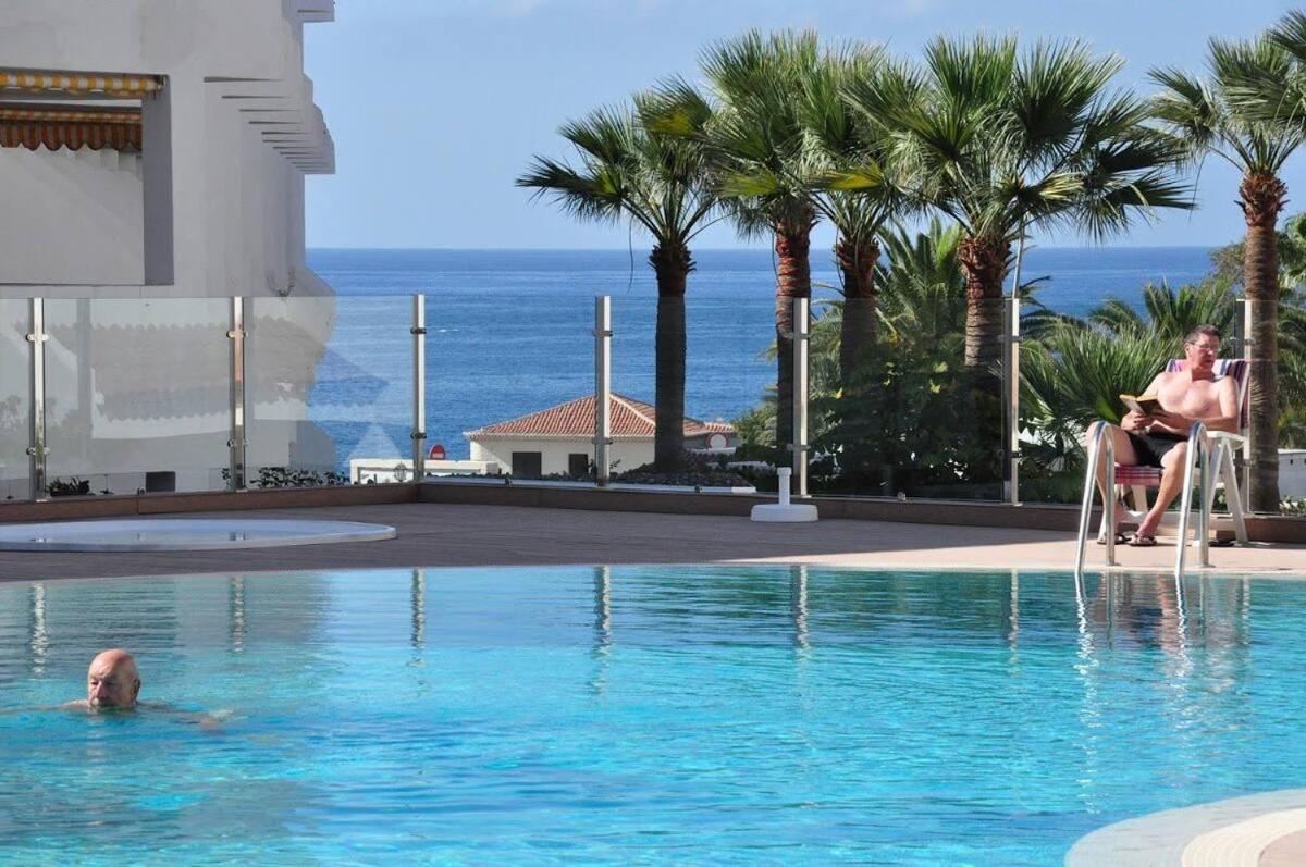 Apartment Loscristianos Front Line Of Ocean Wifi
