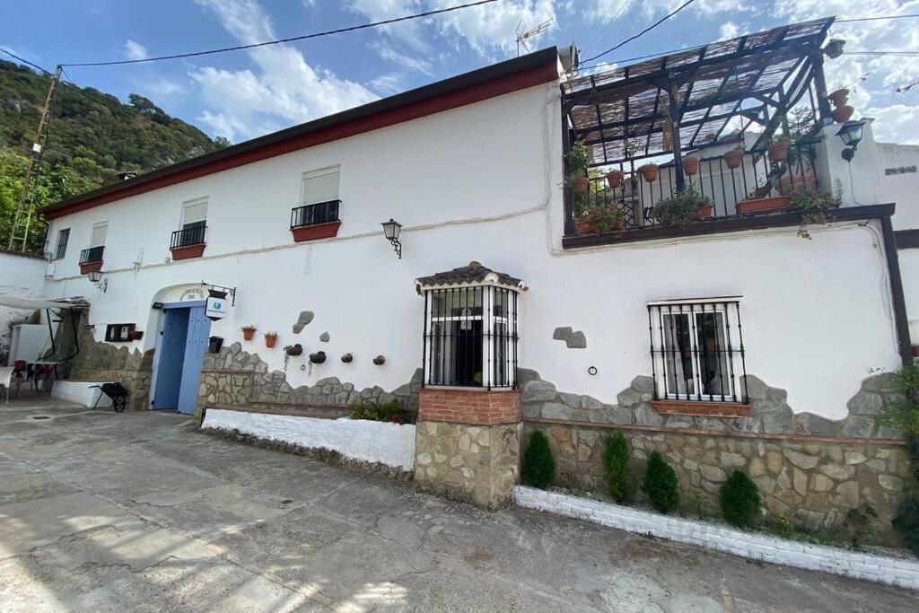 Сasa de vacaciones La Casona Del Molino En *